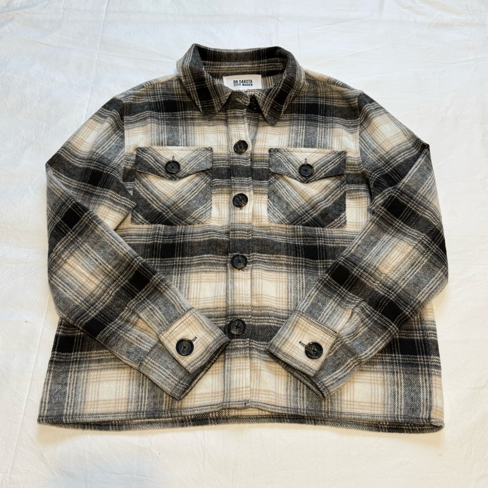 BB Dakota by Steve Madden Women’s Plaid Boxy Shacket /Fall Anthracite M